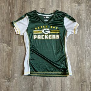 Green Bay Packers jersey by NFL team apparel in Women’s size medium!👚🪡🏈🏟